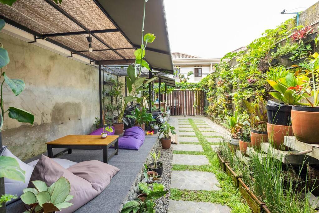 Teras Sabin Hotel Ngabean Bagian luar foto