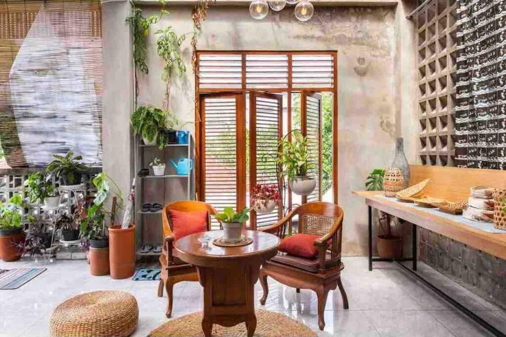 Teras Sabin Hotel Ngabean Bagian luar foto
