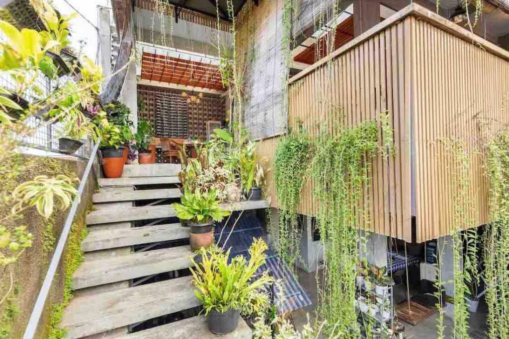 Teras Sabin Hotel Ngabean Bagian luar foto